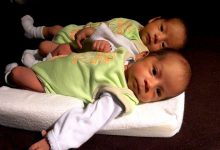 Prvi dani beba blizanaca