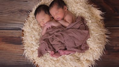 Prvi dani blizanaca